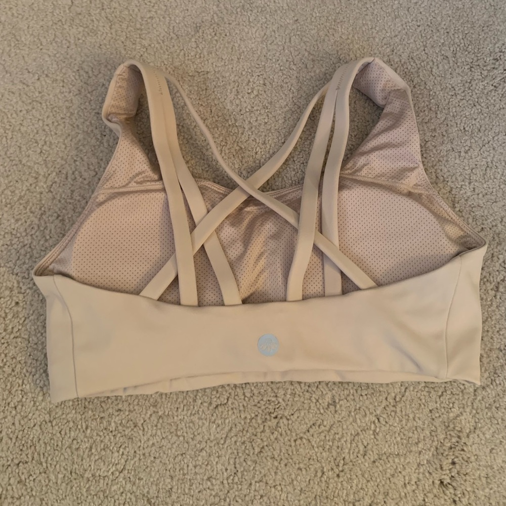Senita women’s sports bra